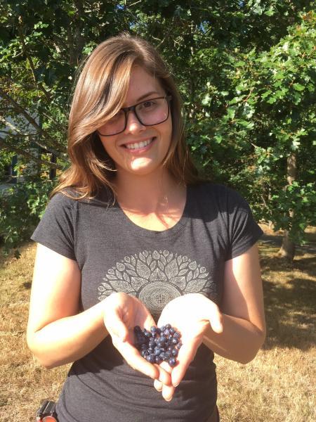 Madeline Clarke Madeline Clarke, IPPS, VIU Horticulture